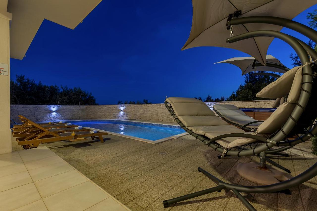 Apartments Lujnovic Makarska Extérieur photo