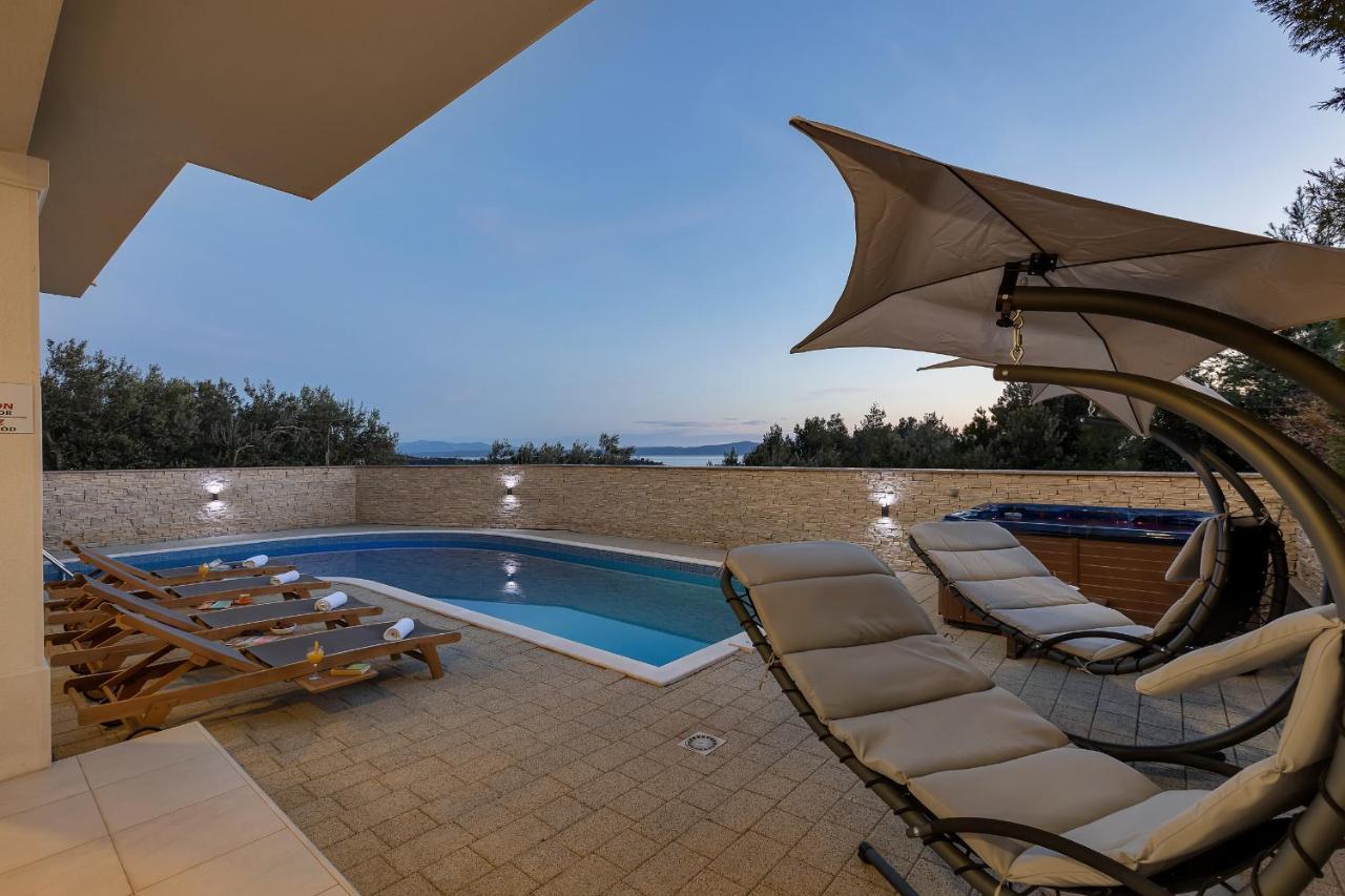 Apartments Lujnovic Makarska Extérieur photo